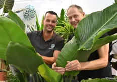 Op de stand van Forever Plant Group is altijd leven. Corné van Winden en Richard Vissers, de bekende gezichten, toonde iedereen hun groene planten assortiment dat tevens is uitgebreid in het groot groen.